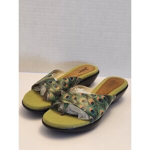 Icon Wearable Art Women's Size 7M Clogs Mules Wedge Peacock Vintage Comfort